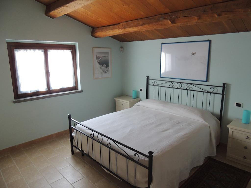 Colle Delle Meraviglie Fratticciola Selvatica Quarto foto